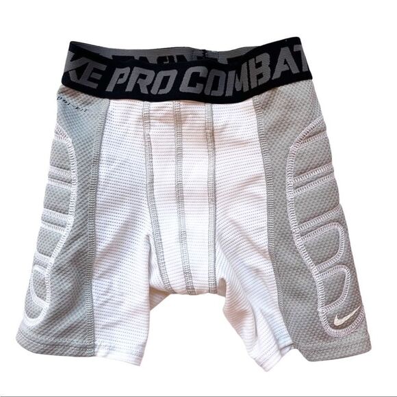 Boys Nike padded baseball shorts - Picture 1 of 3
